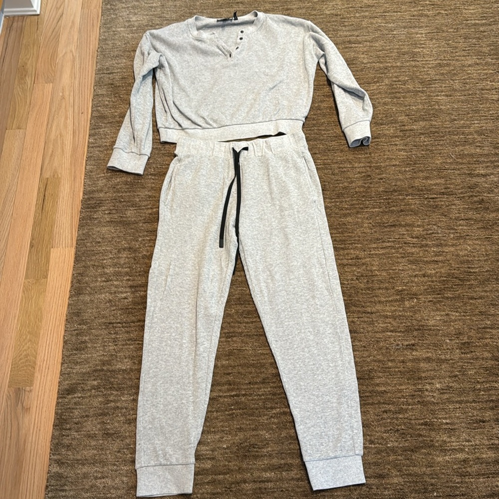 Theory Waffle Henley and Jogger Set sz XS